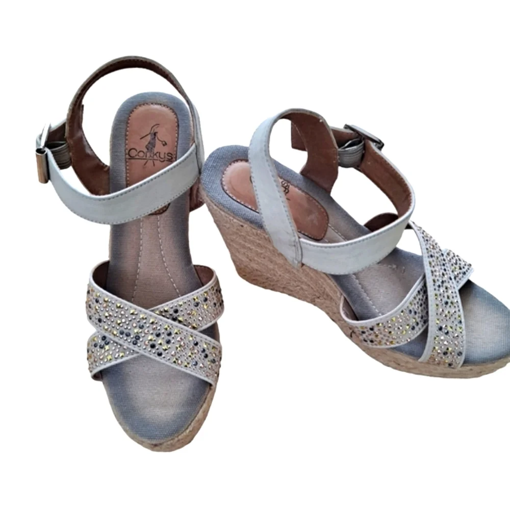 Corkys Tan Nude Beige Studded Wedge Espadrille Criss Cross Sandals sz9